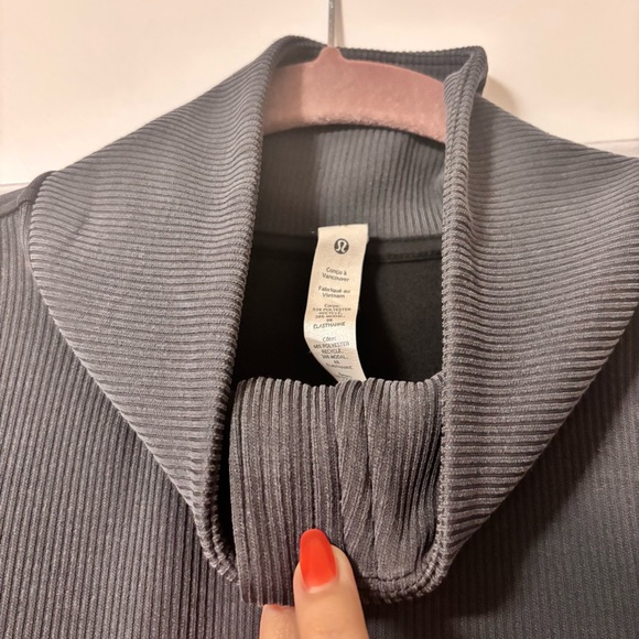 Lululemon Athletica Black High-Neck Sweatshirt - Picture 7 of 7